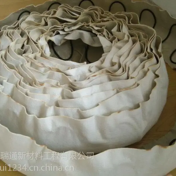 隧道工程用弹簧排水半圆管 半圆排水管 规格可来样加工
