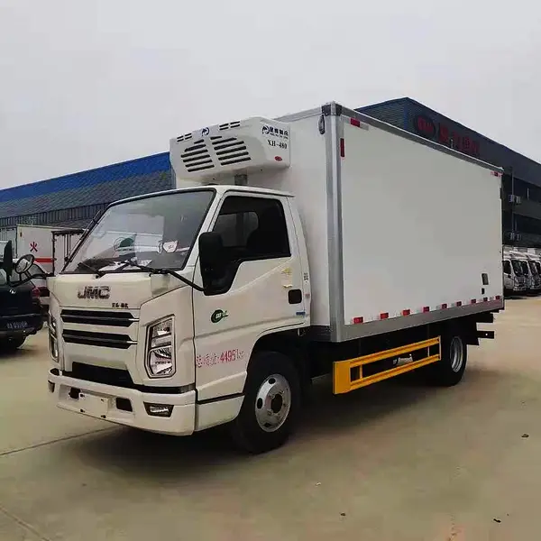4.2米小型冷藏车 国六五十铃肉钩冷藏车 不超重冷藏车
