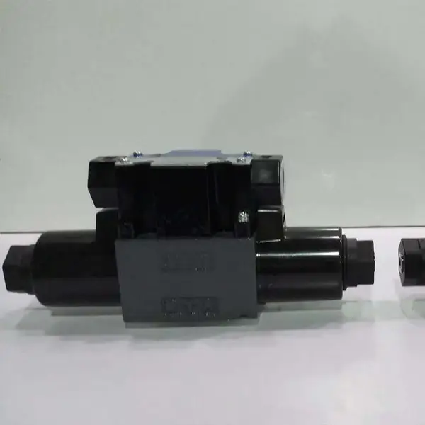 东京计器TOKYOTEIKI液压换向阀DG4V-3-2AL-M-P7-T-7-56