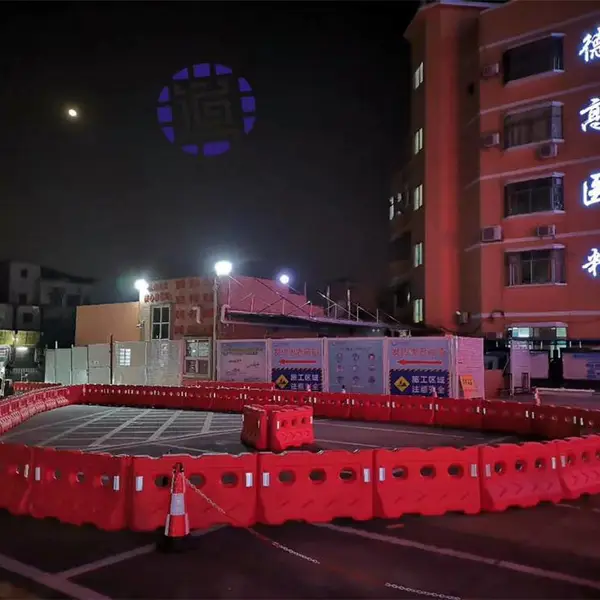 全新PE水马隔离围挡 加水增重安全防护围栏