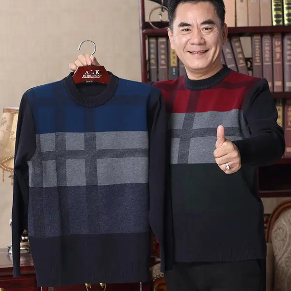 高领针织毛衣秋冬大码尾货服装批发市场供应彩条长袖翻领T恤