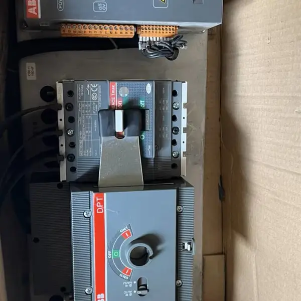 ABB˫��ԴDPT63-CB010 C40 4P �Զ�ת������(CB��) ԭװ