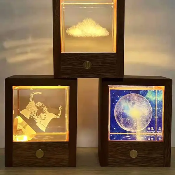 水晶内雕礼品,水晶内雕照片纪念品,学校毕业礼品定制,毕业生纪念盘,水晶球发光礼品,水晶球内雕工艺品