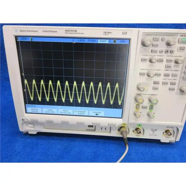 ����/���������ǵ�Keysight MSO7014B MSO7012B����ź�ʾ����