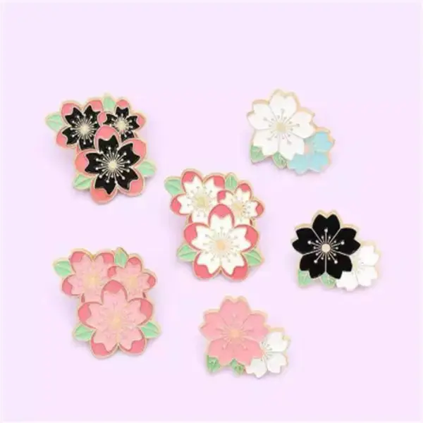多样胸针定制 衬衫梅花胸章定做 别针樱花珐琅工艺胸牌制作