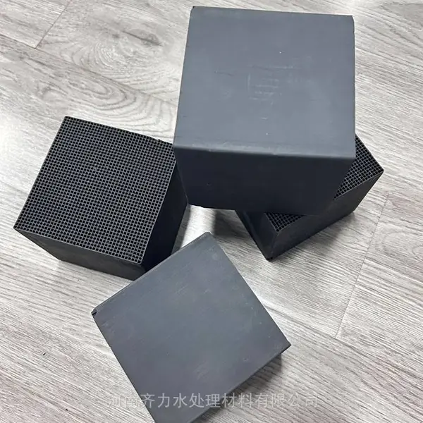 淮安 除臭废气异味通风口滤网活性炭 蜂窝柱状颗粒板式工业用高效过滤器