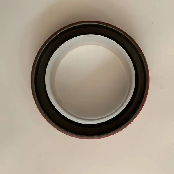 优势供应康明斯K38防尘油封3628895船用发动机曲轴后油封