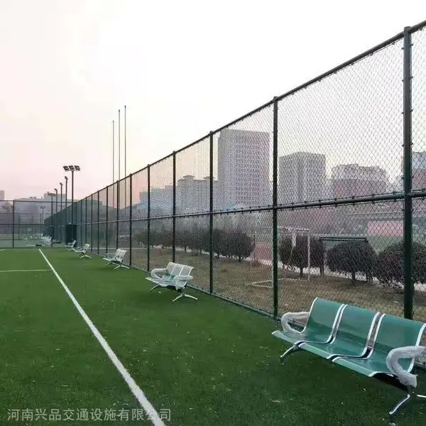 ������п˿������ ��������Χ�� ֣��ѧУ�ٳ�Χǽ������