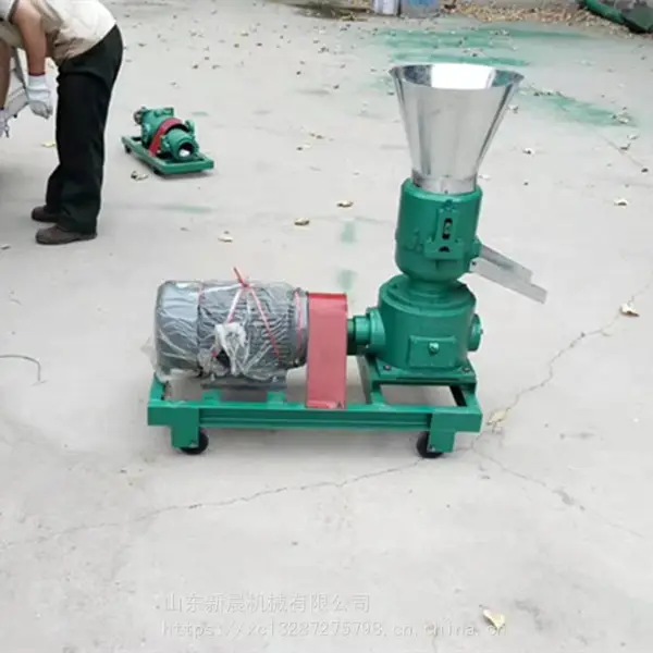 新晨直连式秸秆饲料颗粒机 牲畜饲养草粉颗粒机 长短可调玉米造粒机