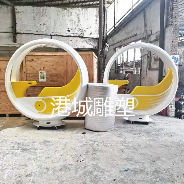 抽象月亮单车地产广场景观雕塑 玻璃钢健身单车外壳雕塑