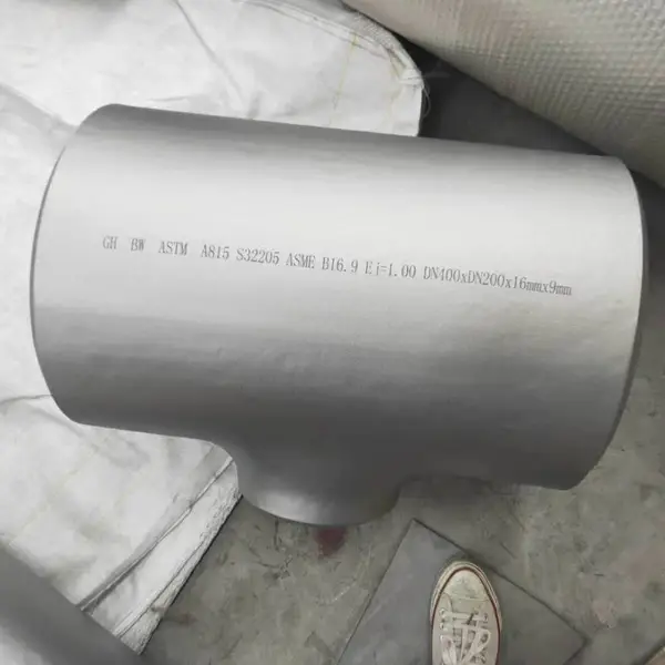 碳钢 不锈钢等多种材质三通