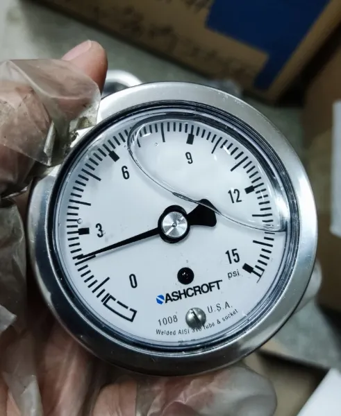 优势供应 ASHCROFT 压力表 63-1008SL-02B-XUC-0/15 psi.