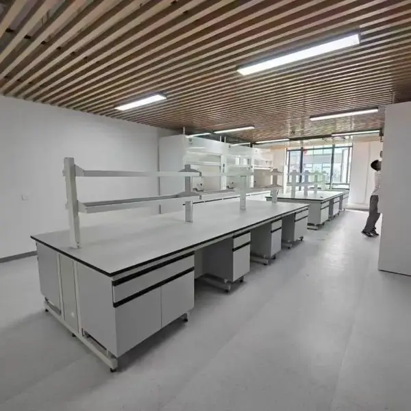 潍坊实验台源头工厂生产钢木实验台,实验室整体方案免费设计,支持边台定制