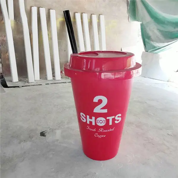 仿真玻璃钢咖啡杯雕塑商场餐厅门口摆件小品瓶子奶茶杯雕塑定做