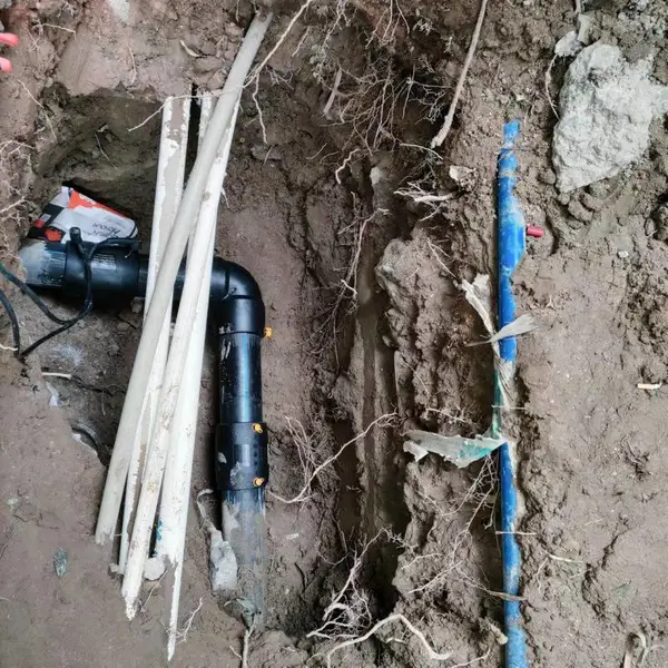 墙内水管滴水探查,地下管道查漏维修,测量暗管漏水电话