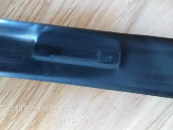 供应节能高效滴灌带机组 迷宫滴灌带设备 毛管机 拔管机