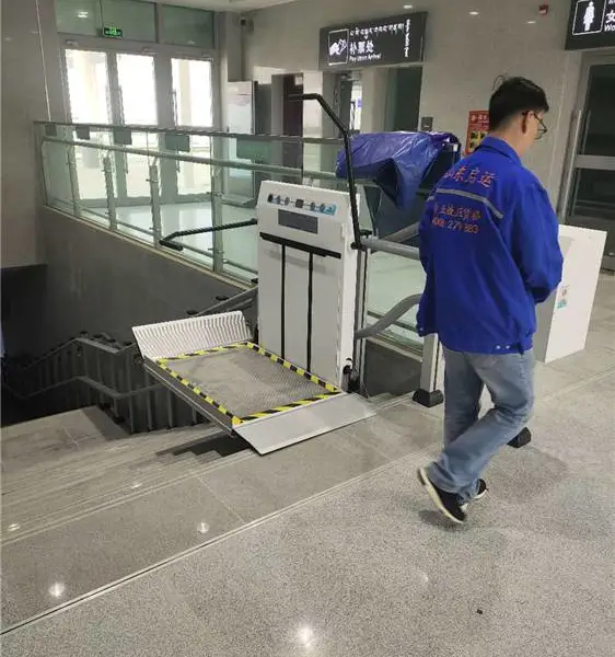 ¥�������� б�ҵ��� ���ϰ�б�һ�е����������Ʒ��