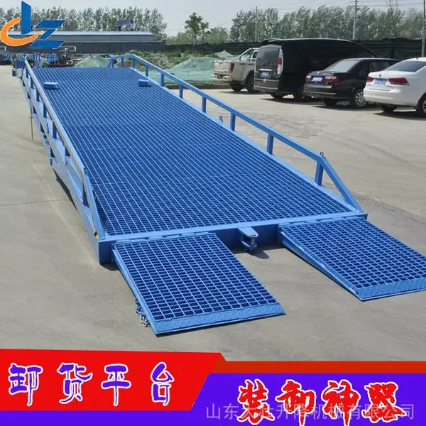 �ƶ�Һѹʽ�ǳ��� ��װ���ò泵�ϻ����������ܵ�