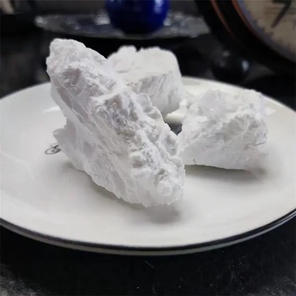 FSYK-003方石英块 方石英 主要用于橡胶制品中作补强剂 多聚化学