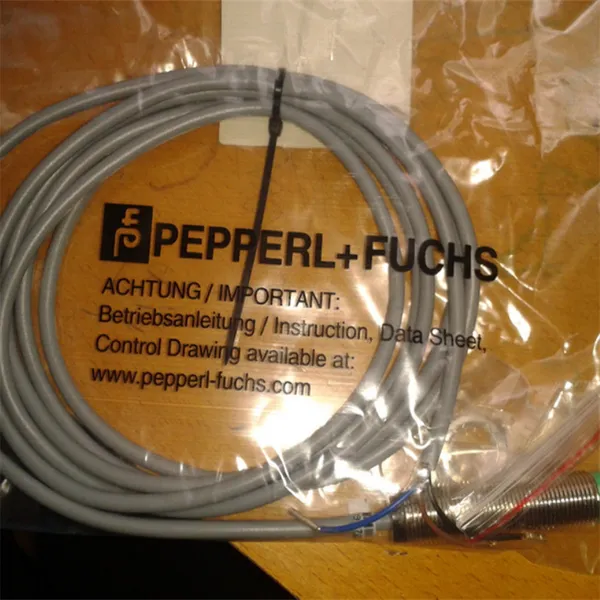 P+F倍加福NBB20 NBN40-L2-A2-V1-M接近开关-E0 A0 E2电感式传感器