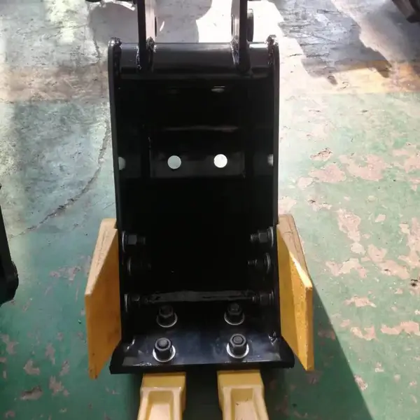 小型挖掘机用草耙子机械夹木器各种挖斗属具锰钢焊接坚固耐用