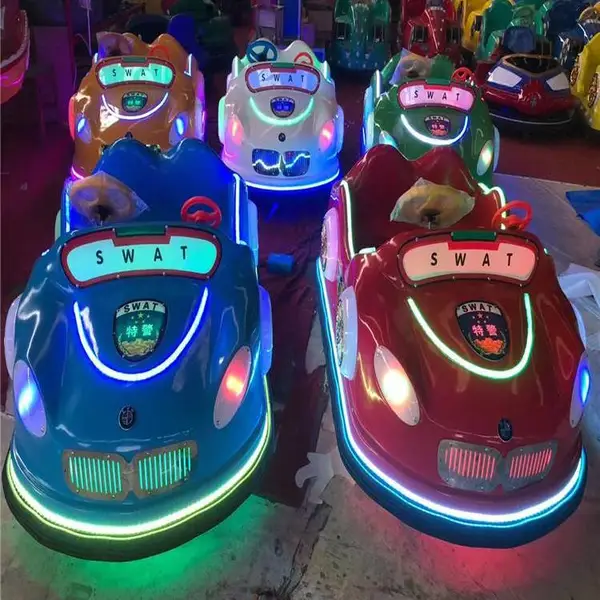 �ļ��㳡��̯С������ϲ���ĵ�ƿ�����������