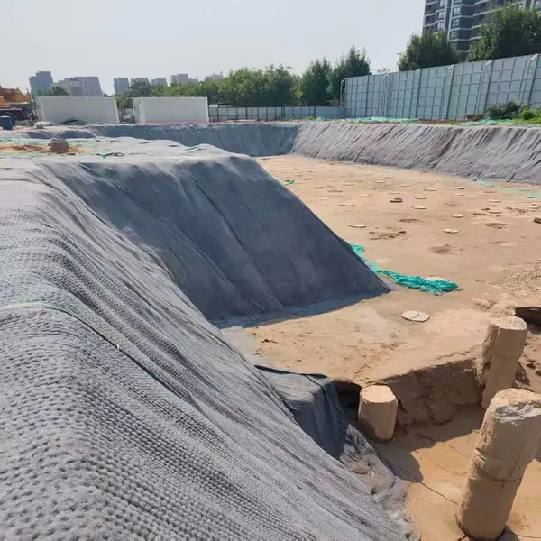 10毫米厚水泥毯 护坡浇水硬化混凝土水泥毯子 混凝土帆布