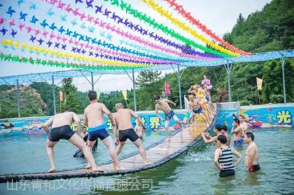 抖音摇摆桥 网红桥 景区景点用来吸引游客的桥 水上游艺设施
