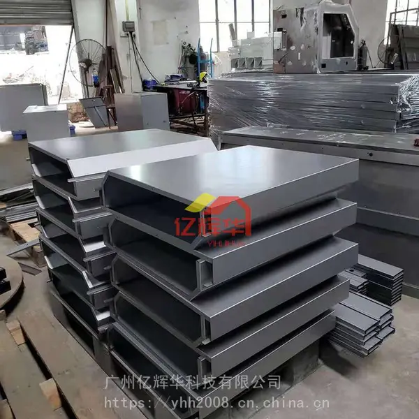 专业钣金加工机箱外壳定制镀锌板铁皮切圆冷轧板铁片铁板SPCC薄铁皮块激光切割折弯加工定制