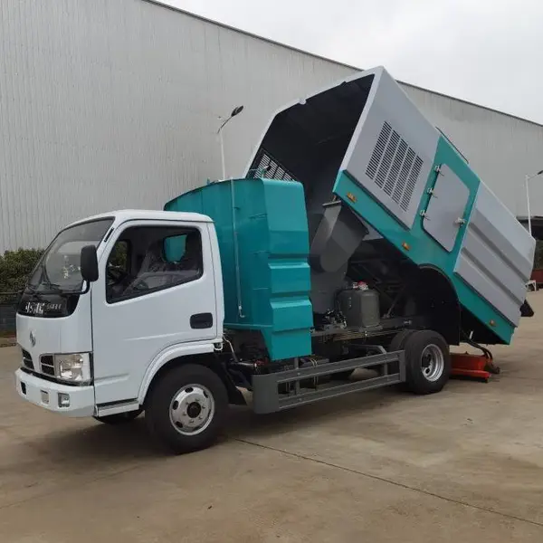 东风福瑞卡 5方后置滚扫吸尘车 10个除尘滤芯 吸尘效果好