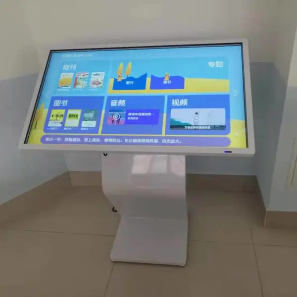 ��������Ļ����԰�װ�ڲ�ͬ�ߴ��Ӳ���ϣ���������Ӧ���ֽ��Ļ�