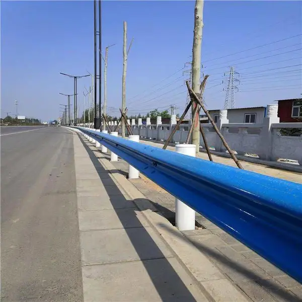 两波波形梁钢护栏板 乡村道路高速公路防撞钢波形梁护栏