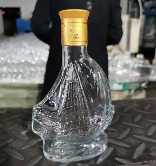 ����ƿ��������ֱ�����������׾�ƿ����ƿ��
