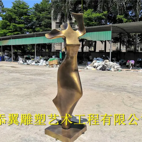 房地产装饰花园形象标志玻璃钢舒服躺平抽象人物雕塑楼盘景观摆件