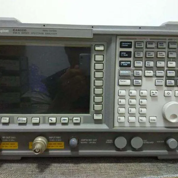 E4402B ESA-E系列频谱分析仪 9KHz至3.0GH二手九成新租赁出售。维修E4402B