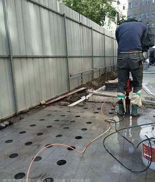 南京房屋改造(敲墙砸墙)装修建筑拆除破碎,多少一平方?