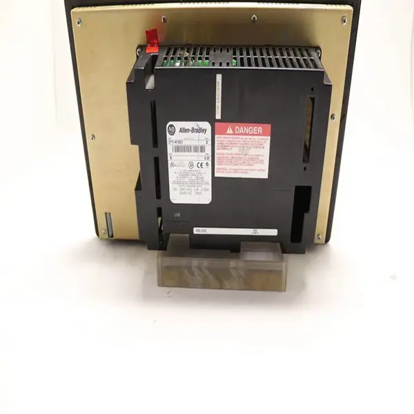 Allen Bradley 2711-K10C15键盘操作员接口面板 智能控制器模块