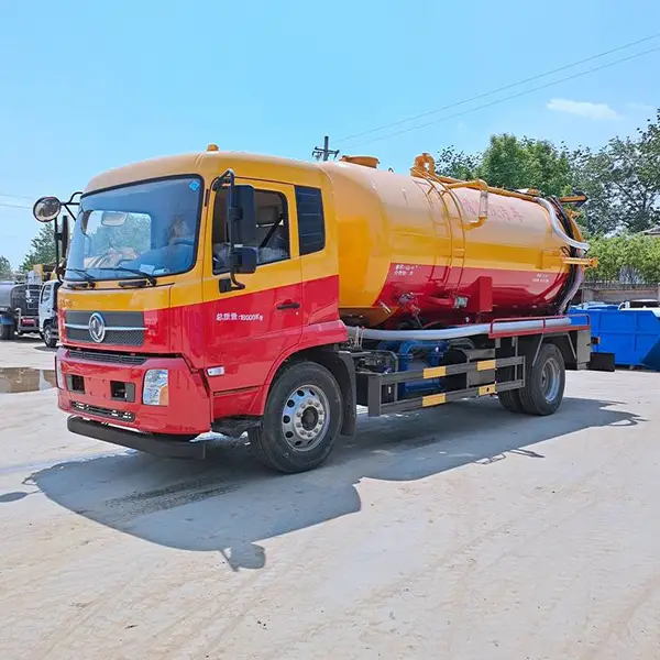 5吨吸污车 东风小型吸污车