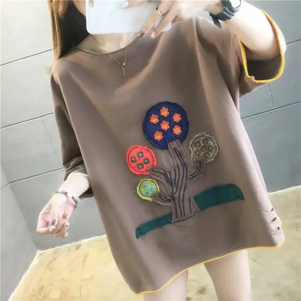韩版宽松圆领女装T恤正品女装直播一手货源广西河池摆地摊服装进货批发