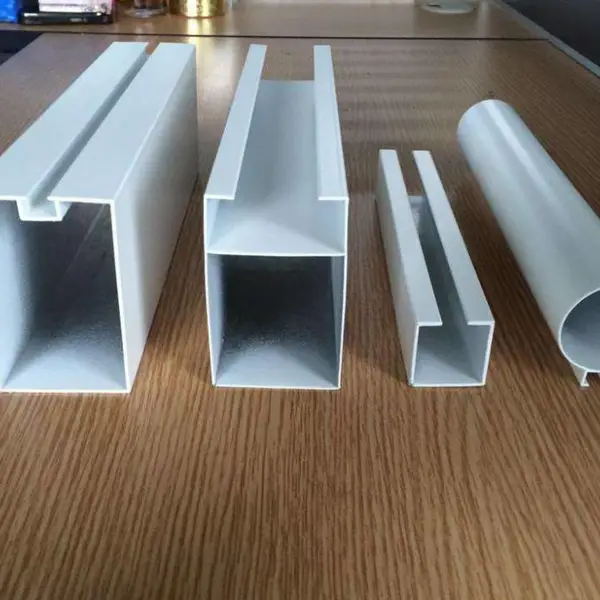 广州普森弧形铝方通吊顶铝天花 u型木纹铝方通 造型定制厂家铝方管