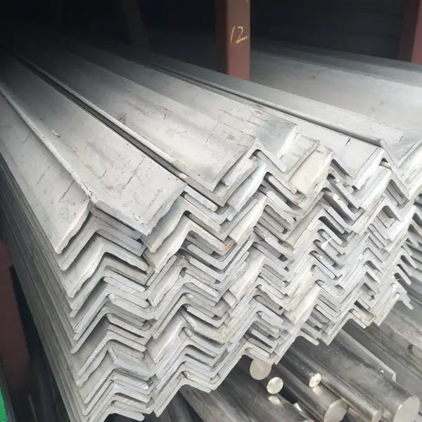 304 不锈钢角钢 等边角钢不等边角铁 可零切打孔折弯 工程设备支架用