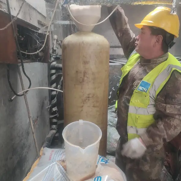 软化水设备填充滤料,软水设备树脂更换,连接管路,阀头调试