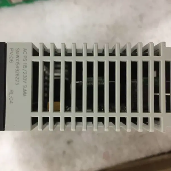 140NRP31201模拟量输出模块Schneider/施耐德PLC昆腾
