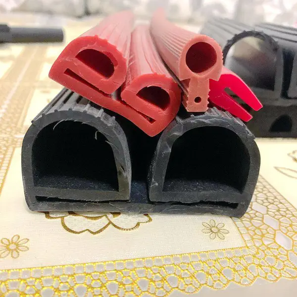 冷库气调门橡胶密封条 耐低温密封条 平移门U型冷库门双孔密封条