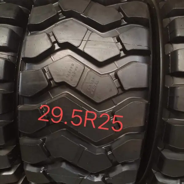 华鲁轮胎华鲁工程胎全钢工程胎29.5R25绞卡轮胎矿卡轮胎