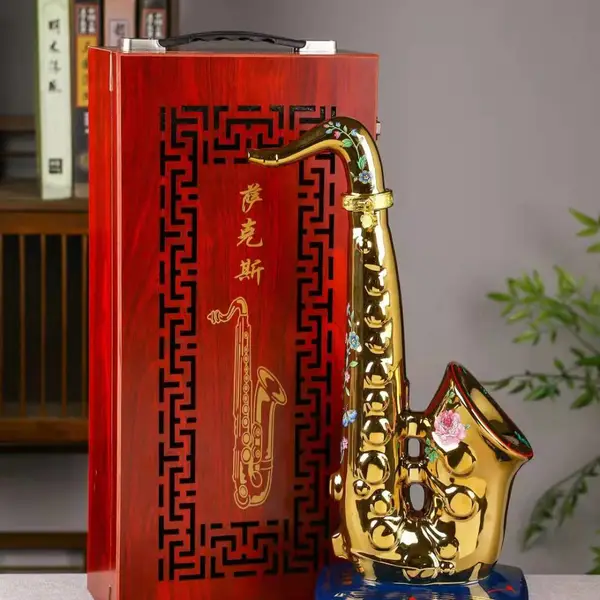 三斤萨克斯白酒瓶 单位礼品酒包装容器 定制1.5L2.5L酒坛厂