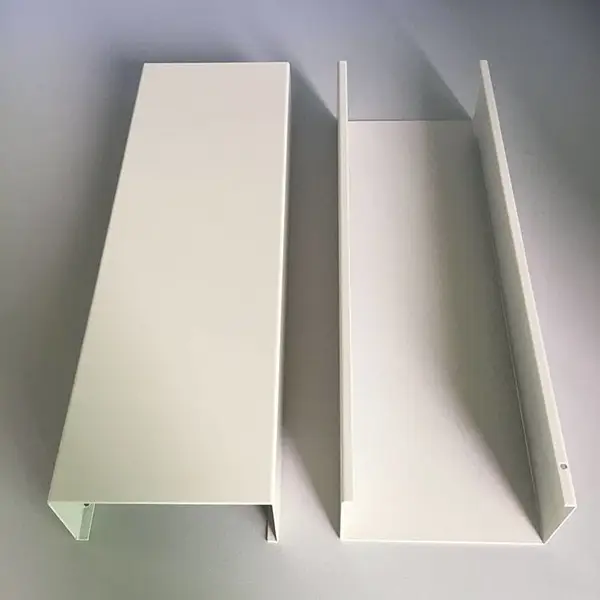 面馆餐厅铝条板吊顶 U型铝方通 50x30铝方通