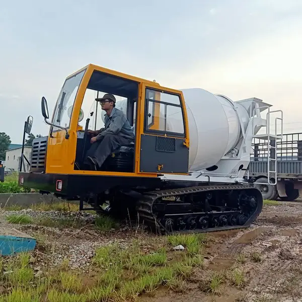 履带式搅拌混凝土机械 履带式搅拌运输车 履带混凝土罐车?