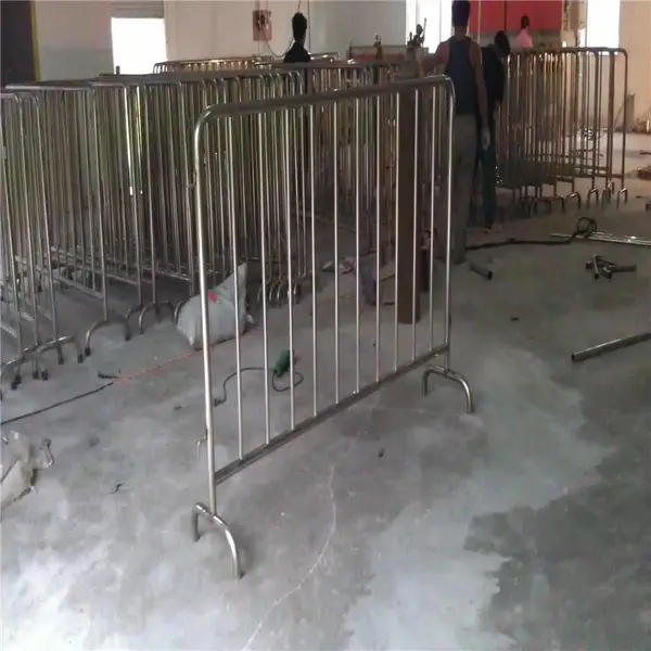 可移动护栏网 新疆围栏 塑木围栏 家庭围栏 西宁围栏