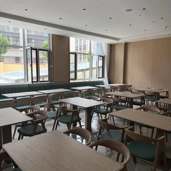 食堂成套餐桌椅定制时尚现代学校家具 餐厅商用不锈钢方形连体桌椅